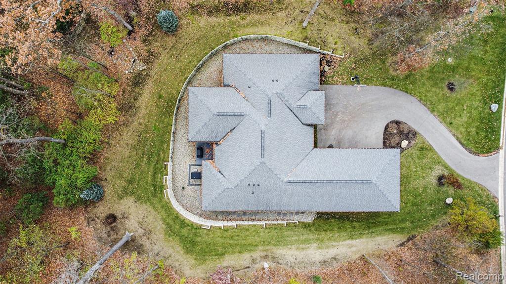 5888 Wyndam Lane, Brighton, MI 48116 — Photo 46
