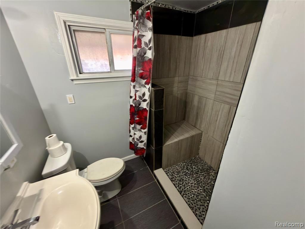 4436 Gertrude Street, Dearborn Heights, MI 48125 — Photo 11