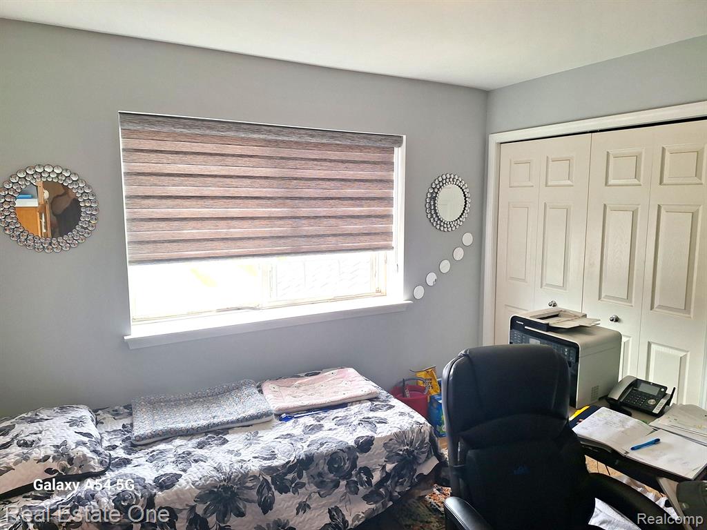 26707 ASHTON Drive, Woodhaven, MI 48183 — Photo 21