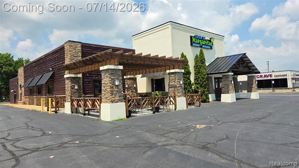 1140 S Monroe Street, Monroe, MI 48161 — Photo 2