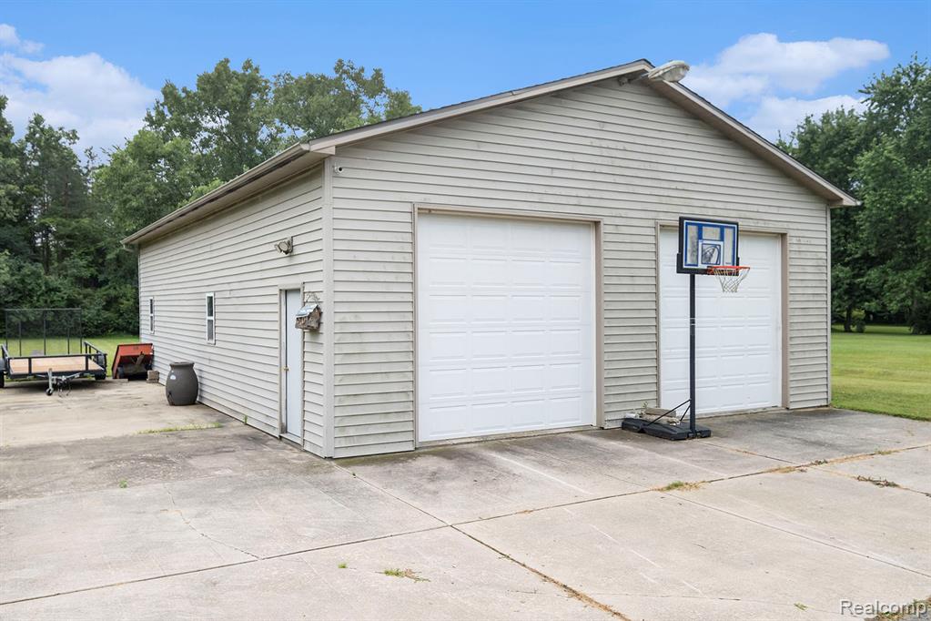 6343 Clovis Avenue E, Flushing, MI 48433 — Photo 27