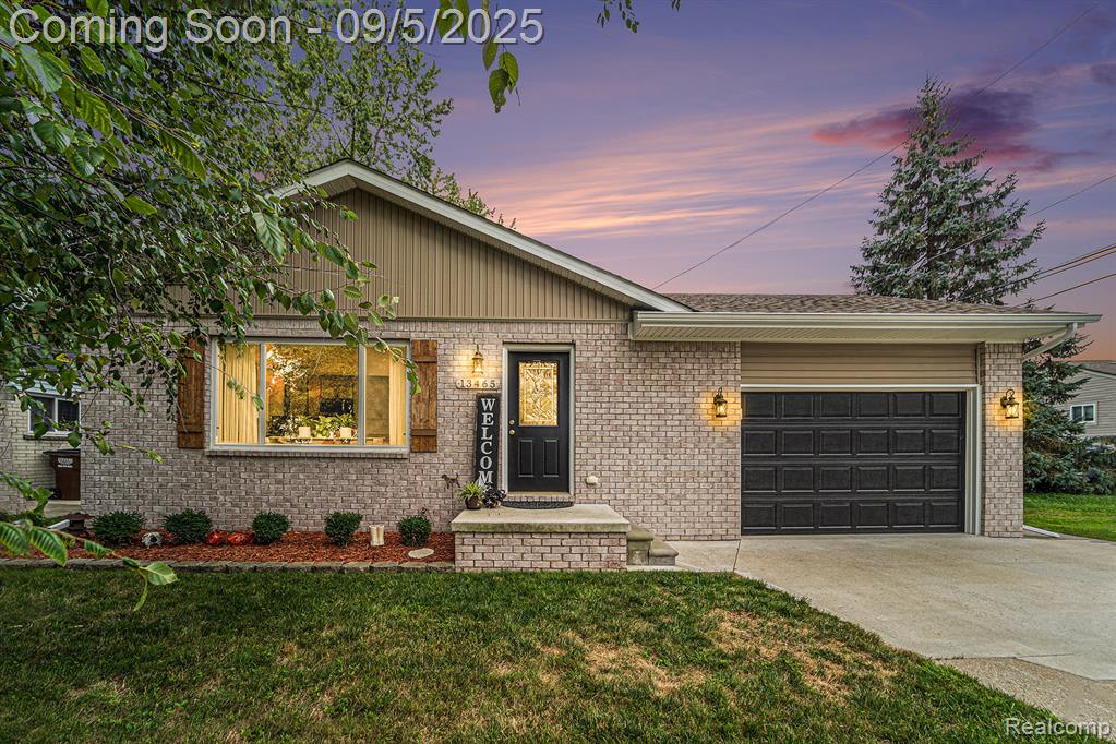 13465 Neely Street, Gibraltar, MI — Photo 2