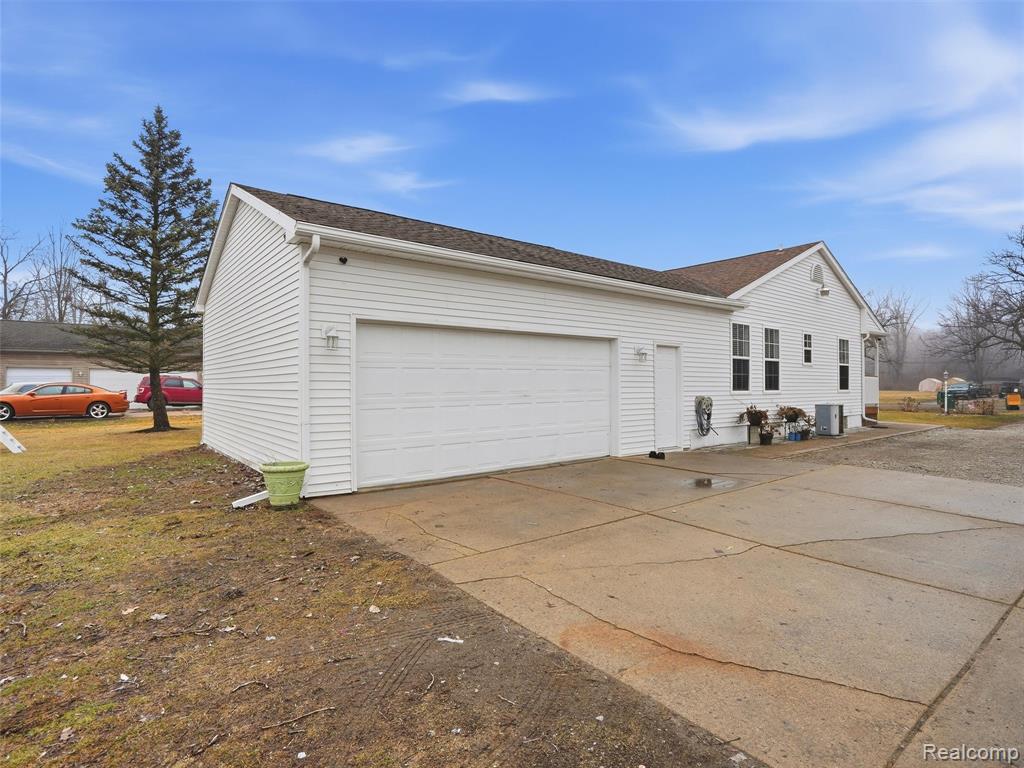 6199 Heyer Street, Romulus, MI 48174 — Photo 33