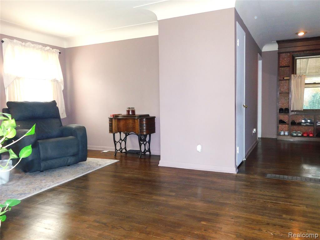 825 Pettibone Avenue, Flint, MI 48507 — Photo 15