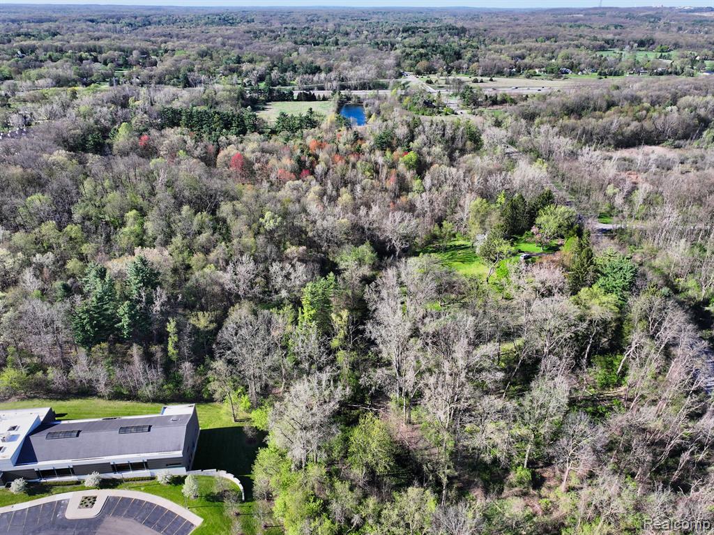 5920 PLEASANT VALLEY Road, Brighton, MI 48116 — Photo 14