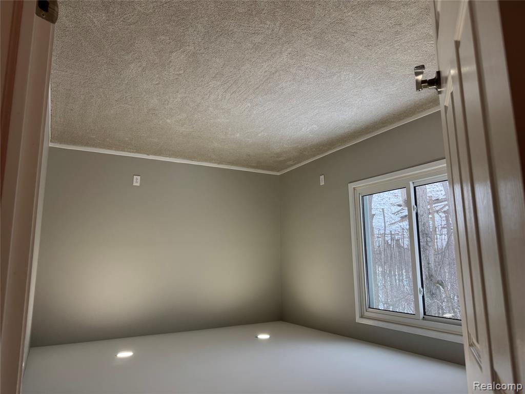 635 Timberline Drive, Rochester Hills, MI 48309 — Photo 40