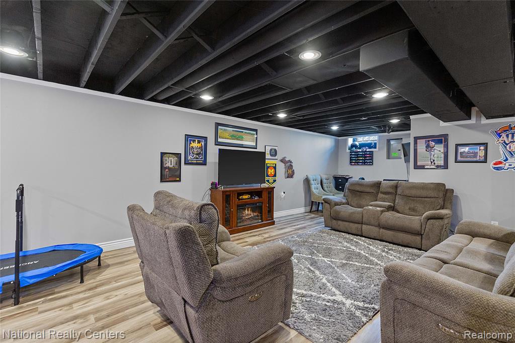 50049 Dove Lane, Chesterfield, MI — Photo 36