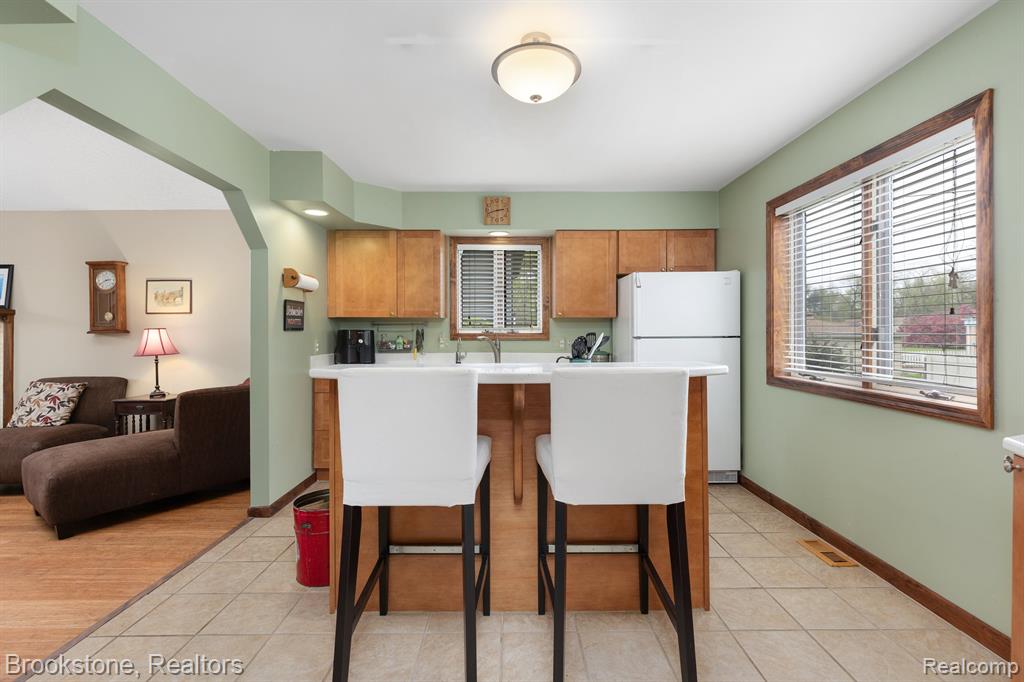 4121 CRYSTAL Street, West Bloomfield, MI 48323 — Photo 11