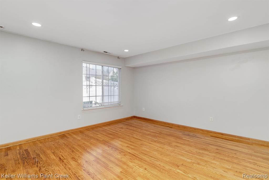22040 Cape Cod Way, Farmington Hills, MI 48336 — Photo 8