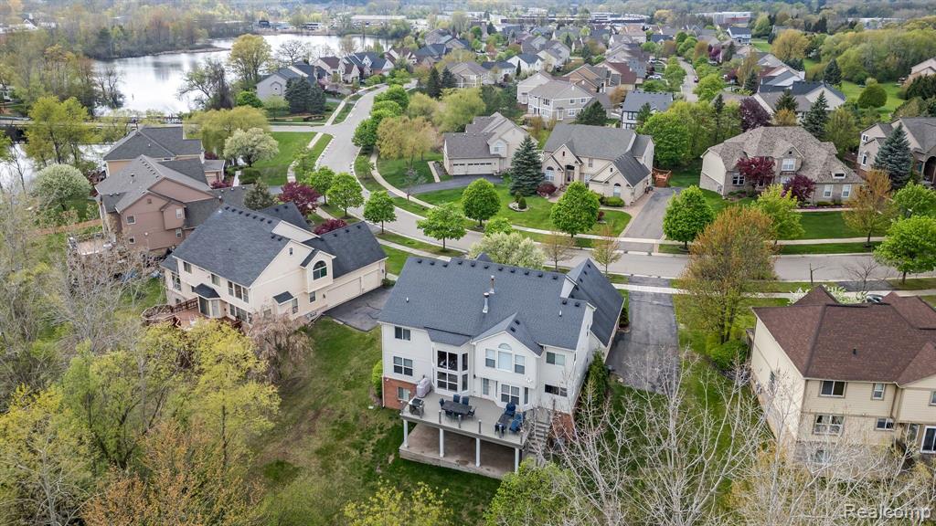 4651 Rosewood Lane, West Bloomfield, MI 48323 — Photo 38