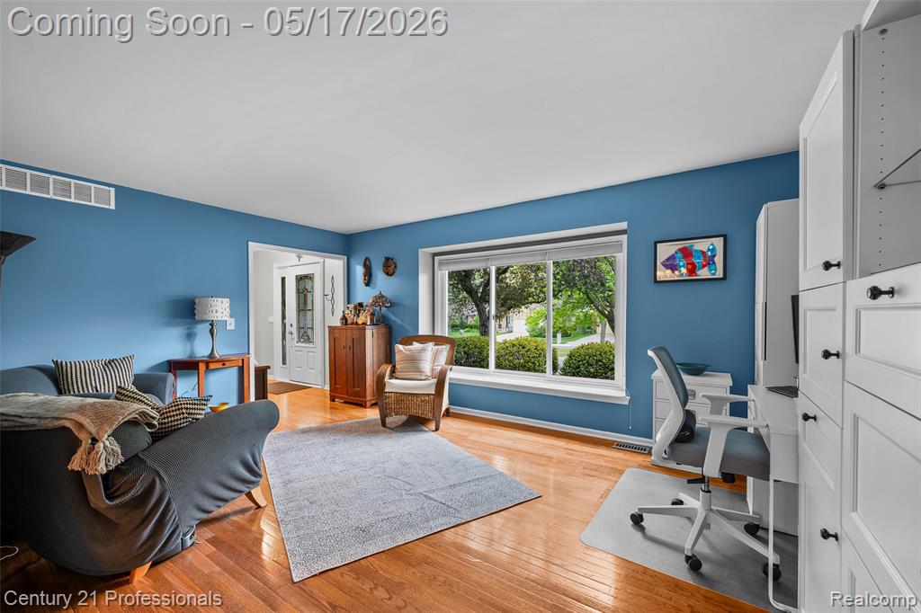 25979 Petros Boulevard, Novi, MI — Photo 8