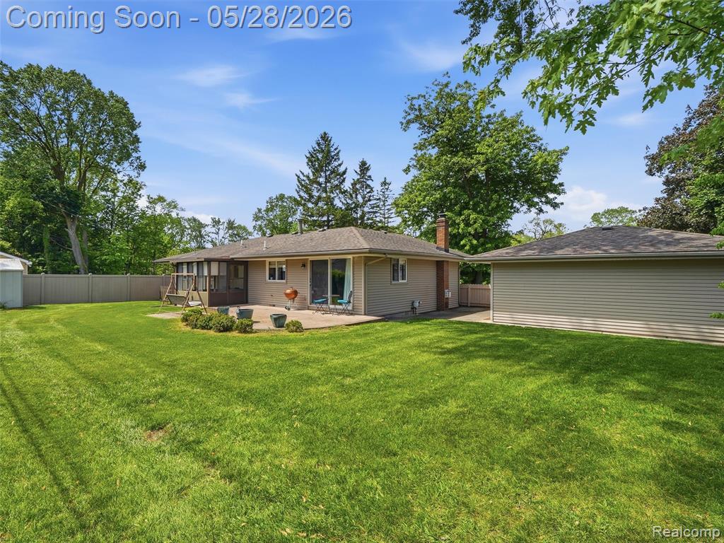 21156 Robinson Street, Farmington, MI 48336 — Photo 25
