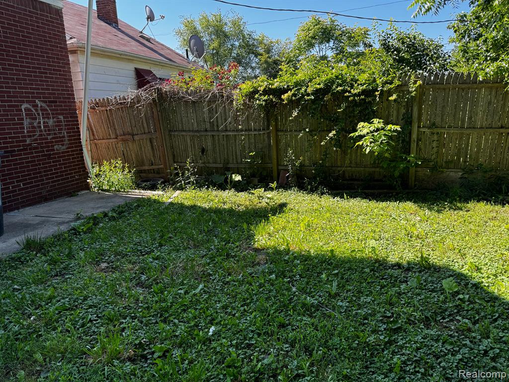6787 RUTHERFORD Street, Detroit, MI 48228 — Photo 2