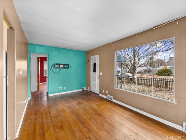 601 Jessop Avenue, Lansing, MI 48910 — Photo 5