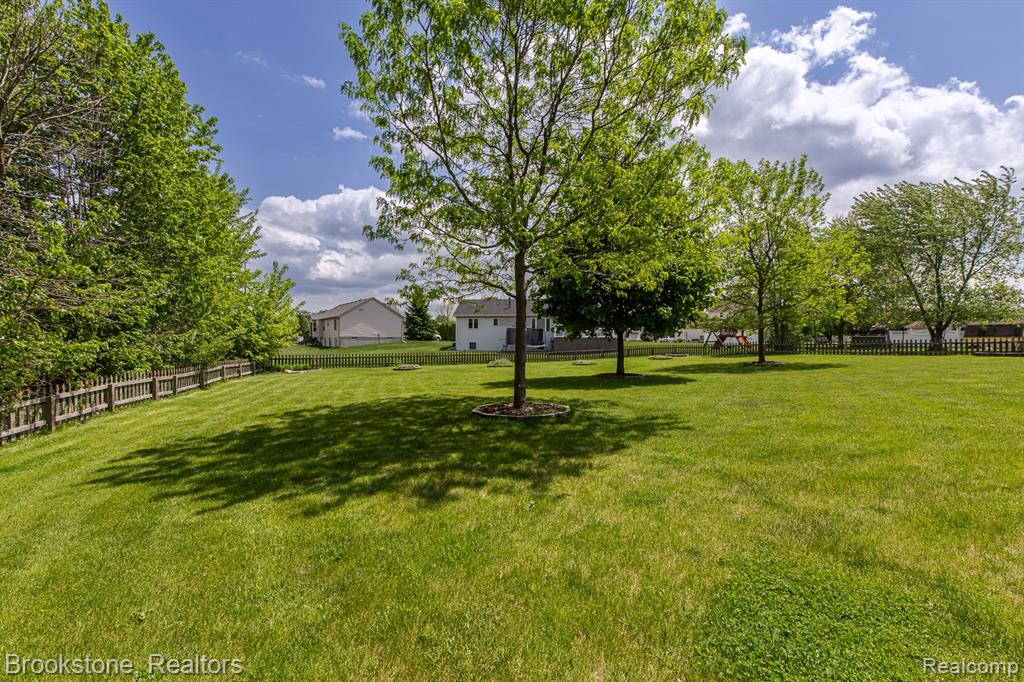 4289 Covey Lane, Grand Blanc, MI 48439 — Photo 59