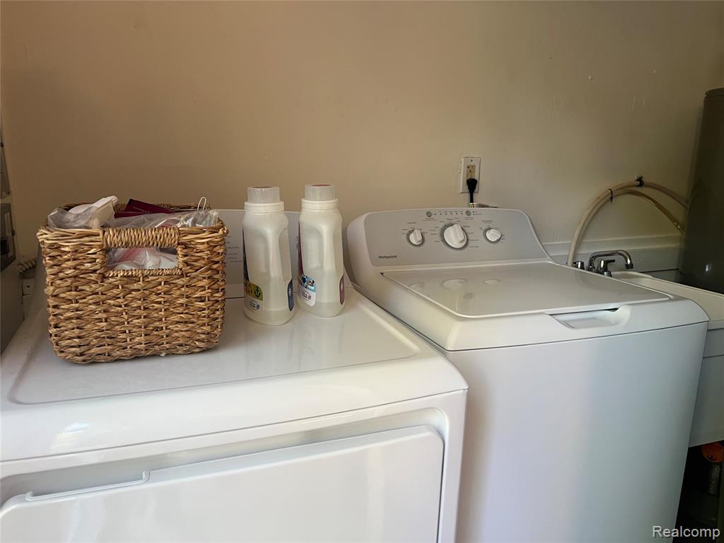 4335 Crestdale Avenue, West Bloomfield, MI 48323 — Photo 17