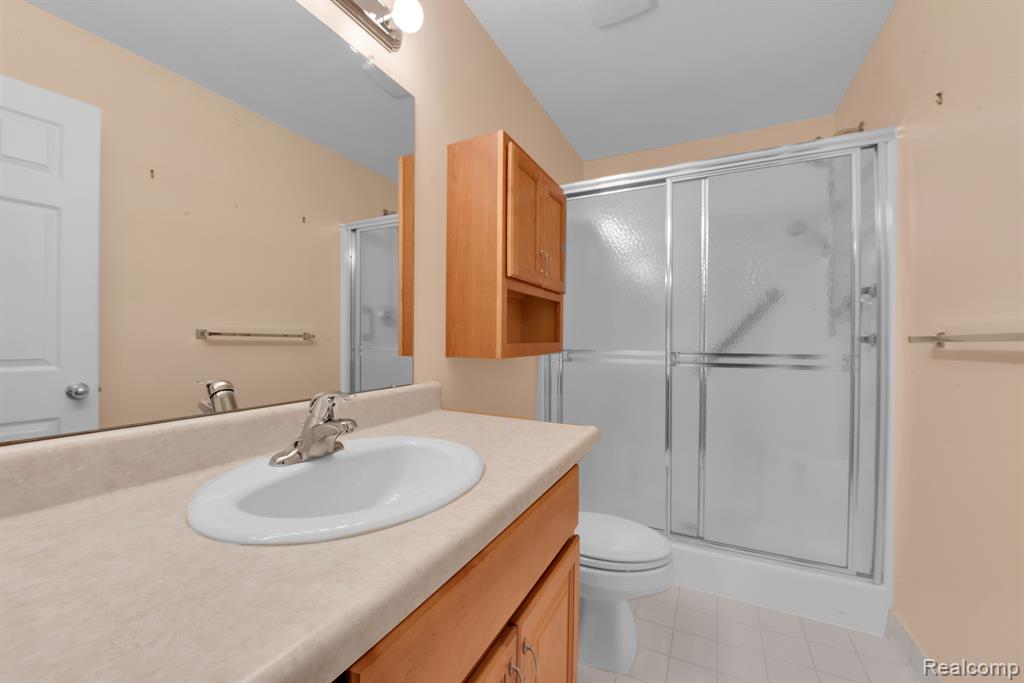 23778 ASHLEY Drive, Flat Rock, MI 48134 — Photo 19