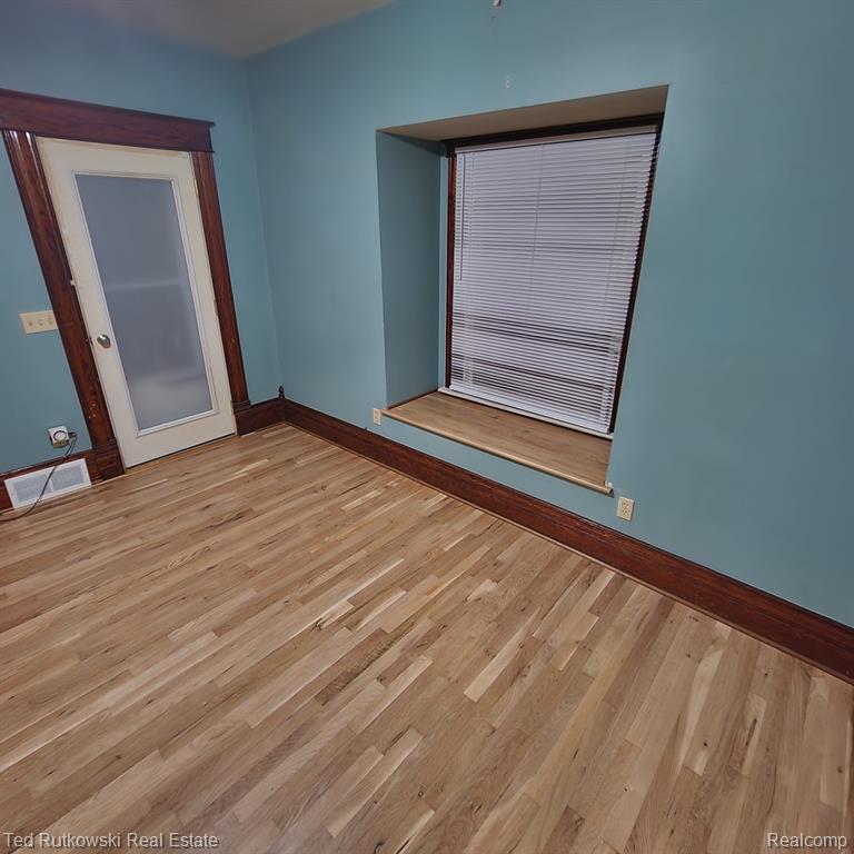 315 N MAIN Street SW, Capac, MI 48014 — Photo 10