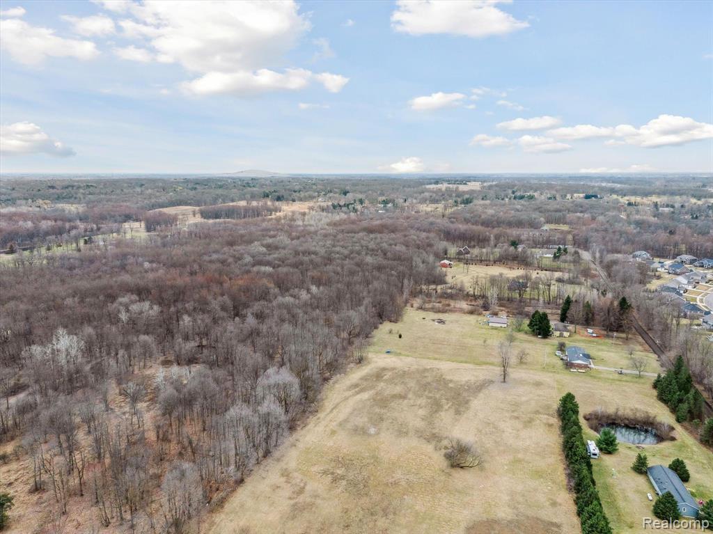 56565 10 MILE Road, South Lyon, MI 48178 — Photo 60