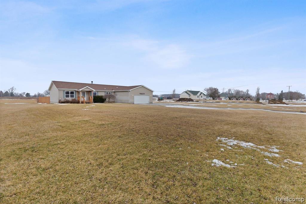 78037 DELAND Road, Richmond, MI 48062 — Photo 4