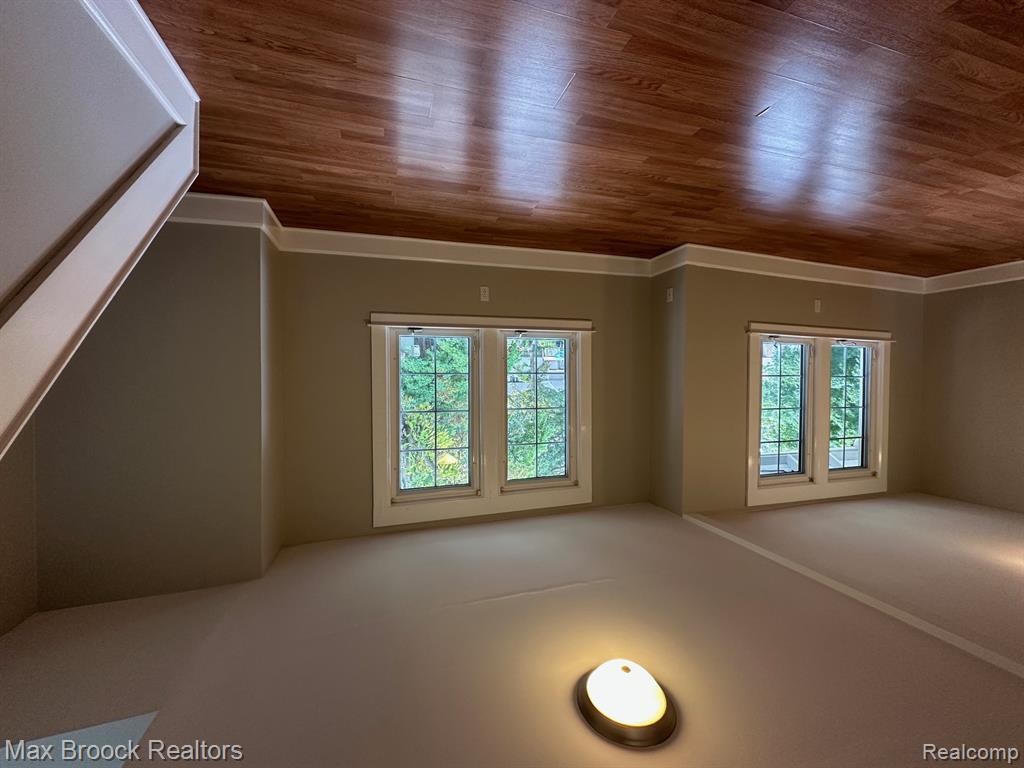 531 Gardenia Avenue, Royal Oak, MI 48067 — Photo 20