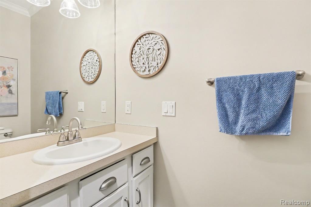 4372 Lamson Drive, Waterford, MI 48329 — Photo 30