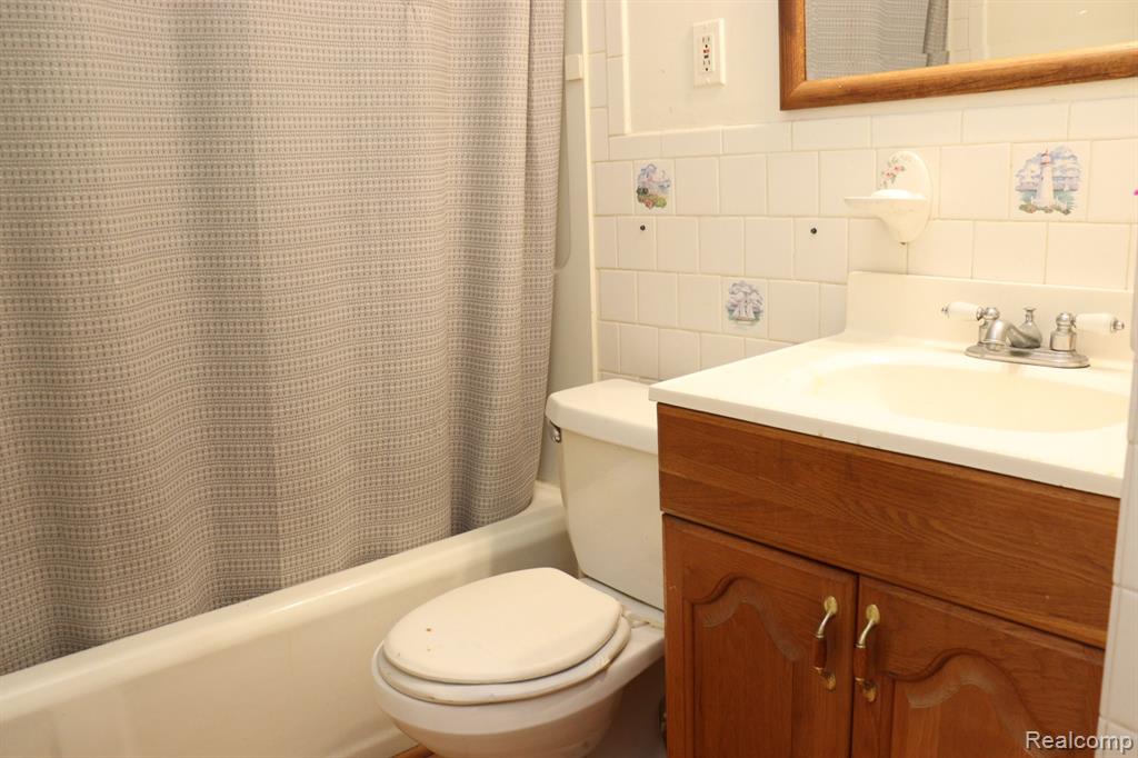 937 BARNEY Avenue, Flint, MI 48503 — Photo 10
