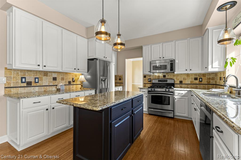 48369 Wadebridge Drive, Canton, MI 48187 — Photo 21