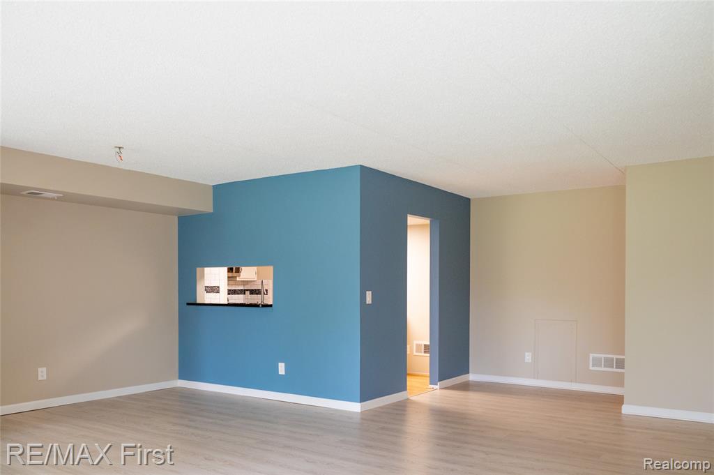17865 University Park Drive, Livonia, MI 48152 — Photo 73