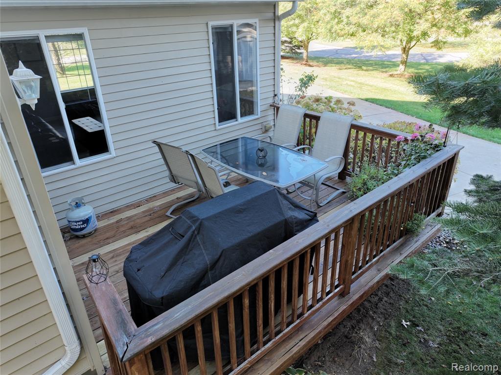 8883 Redstone Drive, 2, Pinckney, MI 48169 — Photo 34