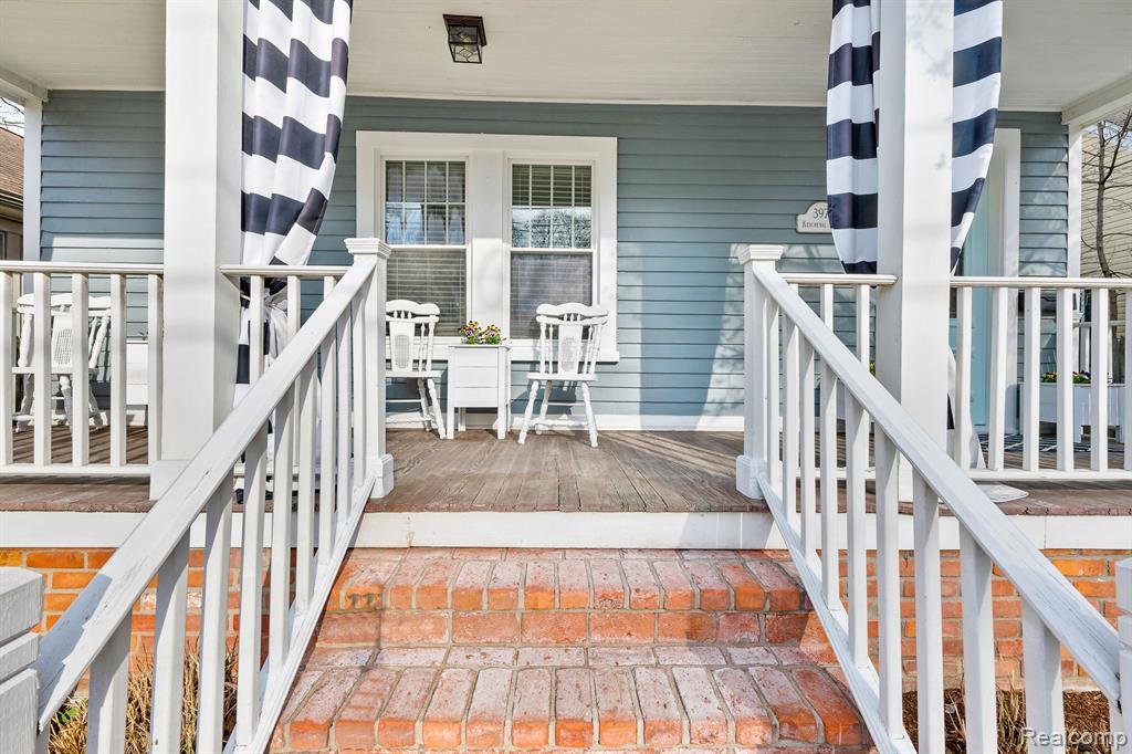 397 KERCHEVAL Avenue, Grosse Pointe Farms, MI 48236 — Photo 7