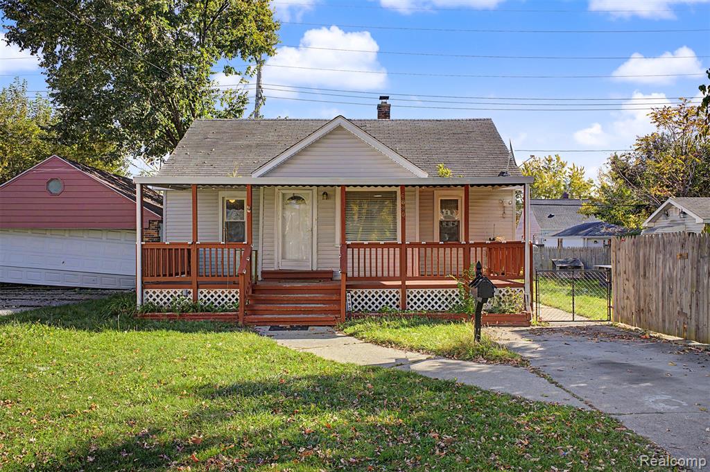 6890 Greenview Avenue, Detroit, MI 48228