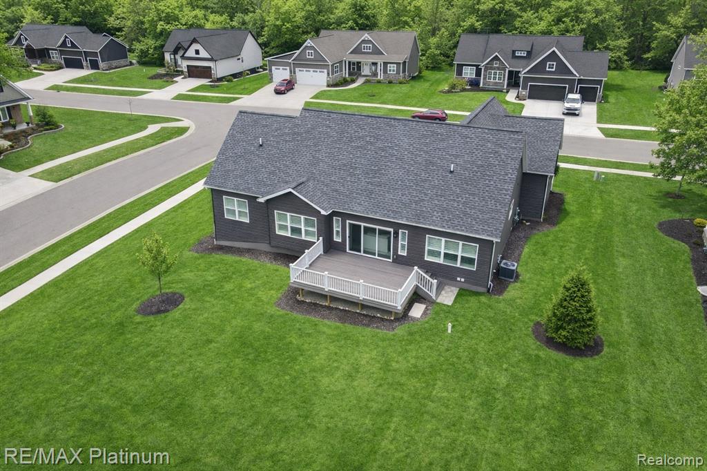 9860 Havendale Drive, Brighton, MI 48114 — Photo 39