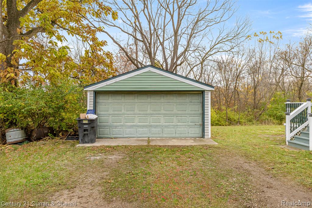 8004 N Farmington Road, Westland, MI — Photo 30