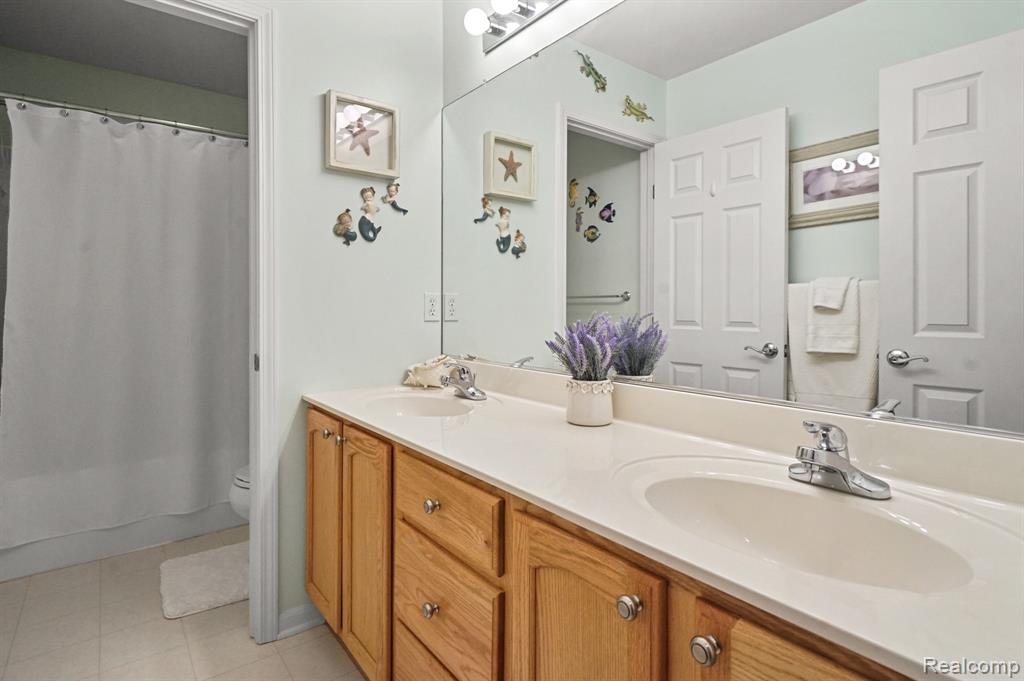 13698 Webbs Shore Drive, Gregory, MI 48137 — Photo 55