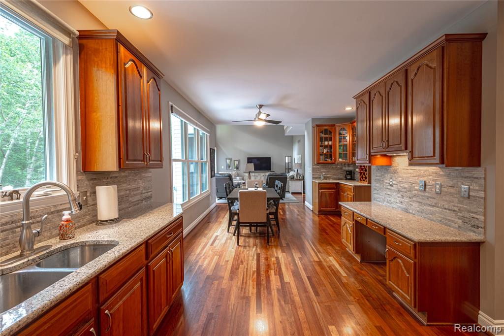 5429 Shorewood Drive, Fort Gratiot, MI 48059 — Photo 23