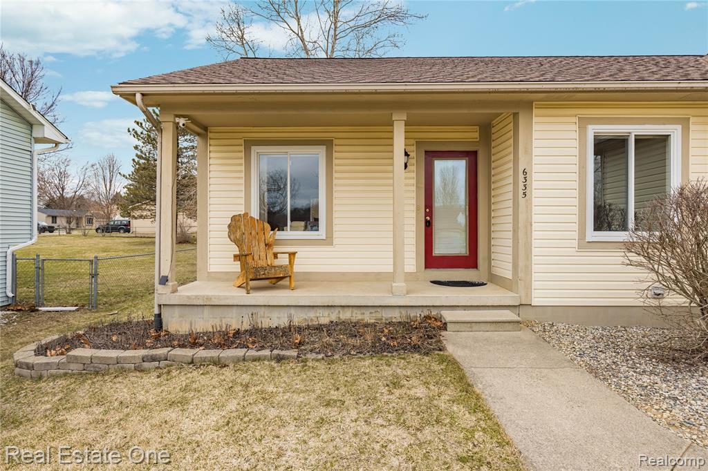 6335 Stonehearth Pass, Grand Blanc, MI 48439 — Photo 52