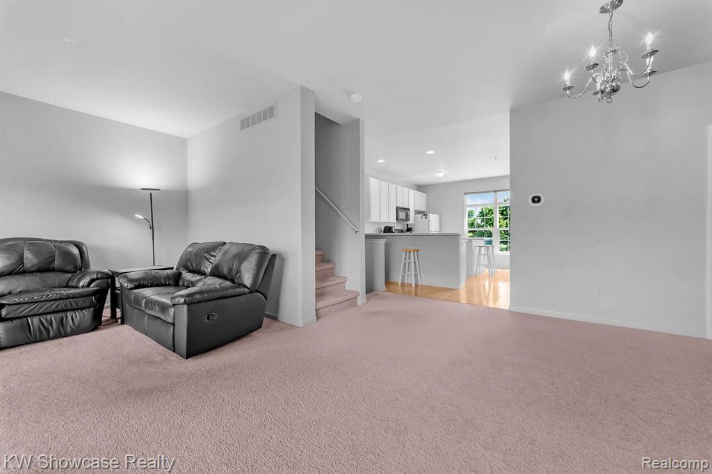 432 CHERRY ORCHARD Road, Canton, MI 48188 — Photo 38
