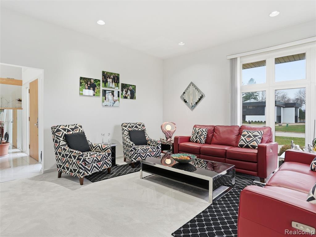 3827 Manchester Court, Bloomfield Hills, MI 48302 — Photo 12