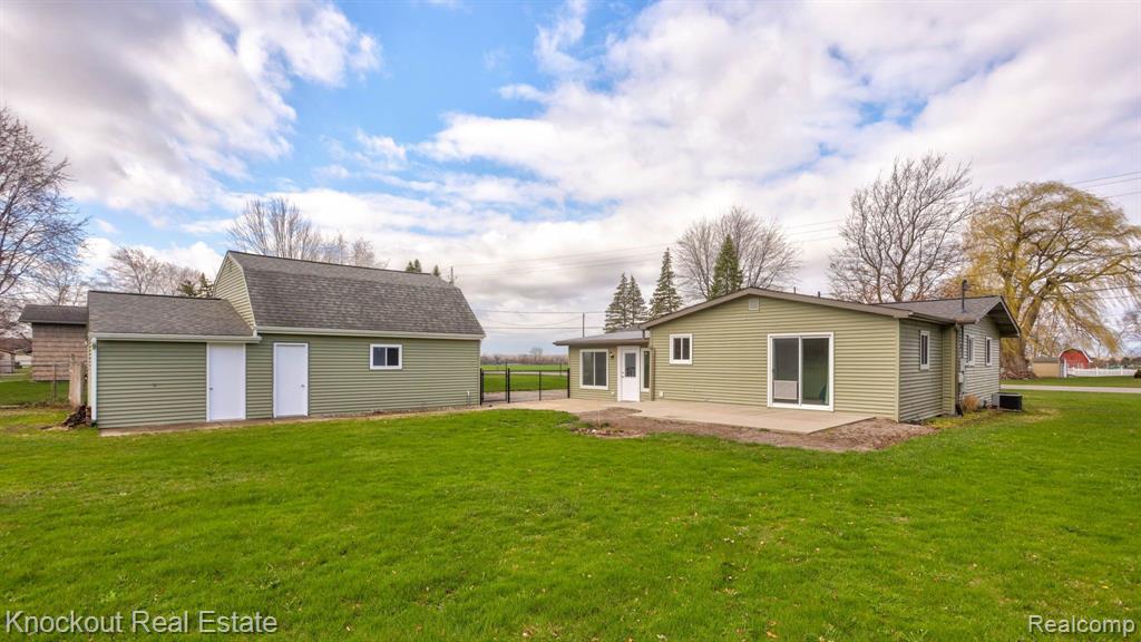 6960 GARFIELD Road, Freeland, MI 48623 — Photo 36