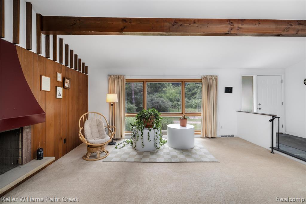 4464 Foxwood Drive, Milford, MI 48380 — Photo 11