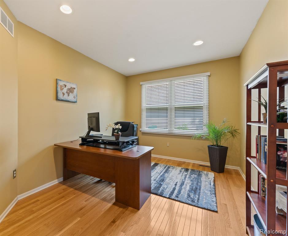 6060 Balmoral Way, Commerce Twp, MI 48382 — Photo 13