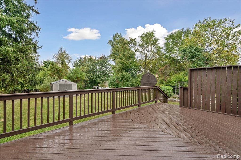 8466 Silver Lake Rd, Linden, MI 48451 — Photo 26
