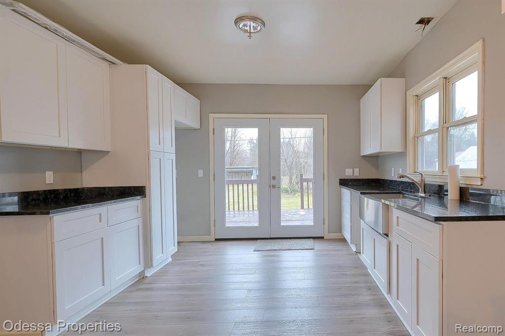 6294 SWARTOUT Road, Clay, MI 48001 — Photo 6