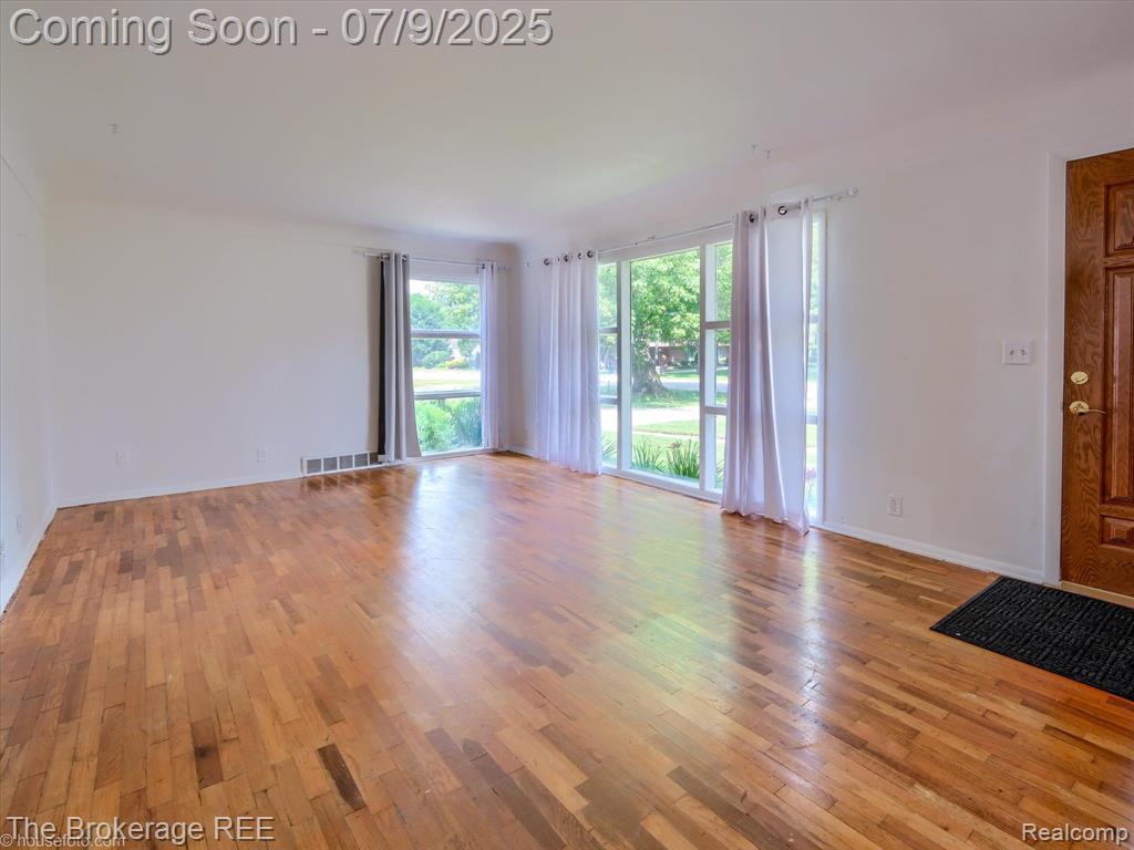 414 Clarion Street, Clio, MI 48420 — Photo 3