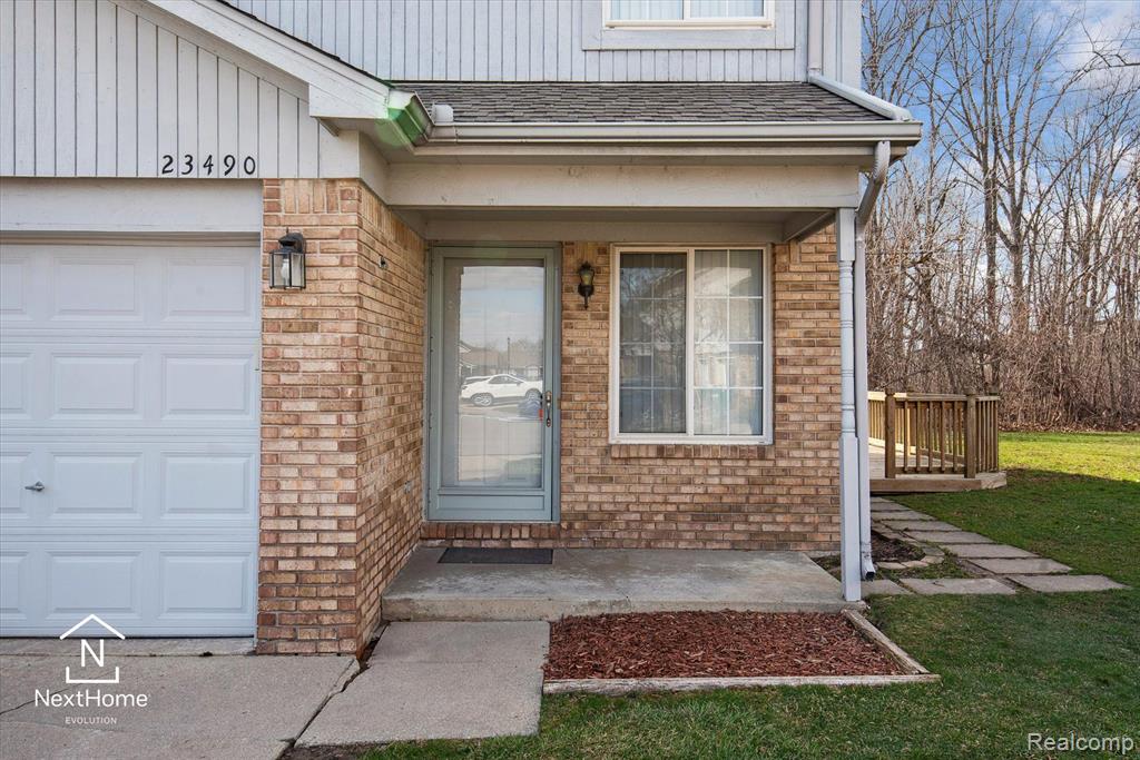 23490 READING, Trenton, MI 48183 — Photo 3