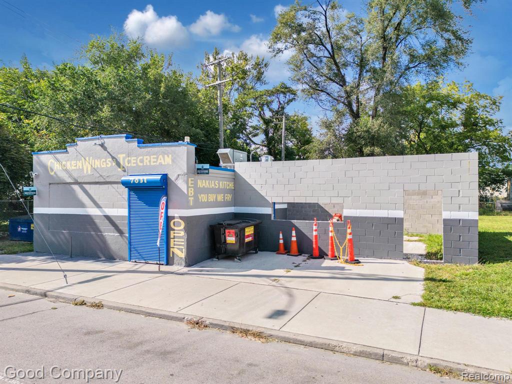 7631 E Warren Avenue, Detroit, MI 48214 — Photo 24