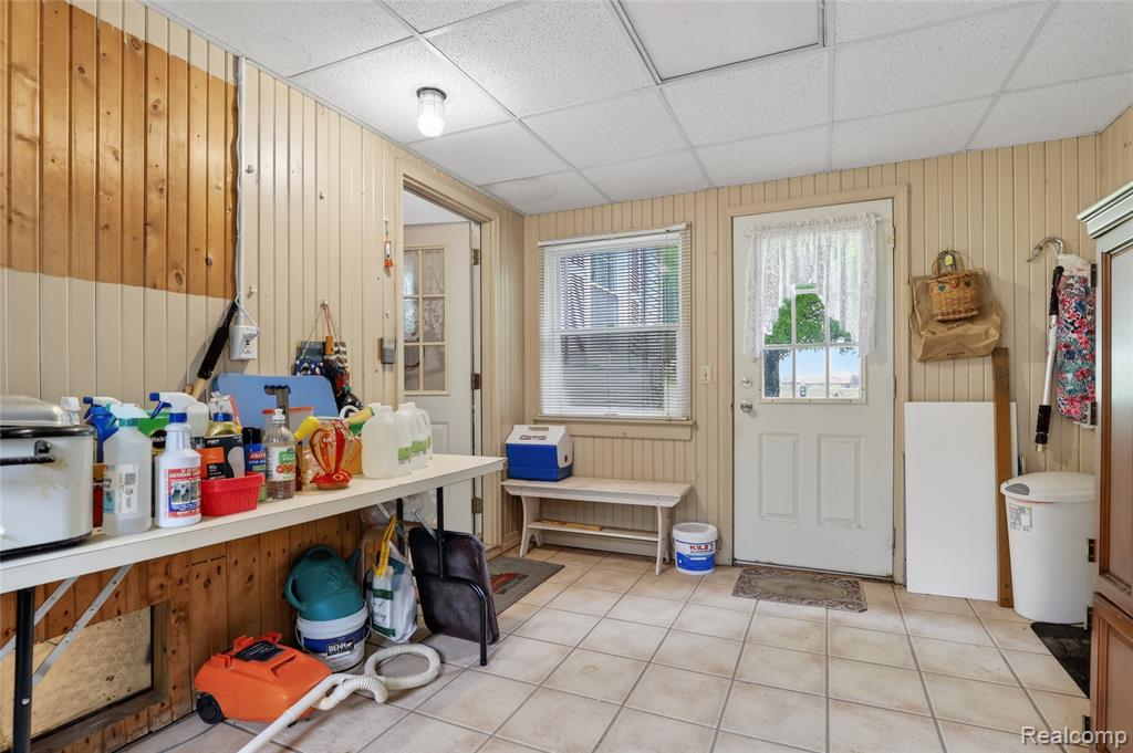 5090 Torrey Road, Flint, MI 48507 — Photo 33