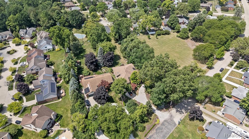 41855 Brentwood Drive, Plymouth, MI 48170 — Photo 45