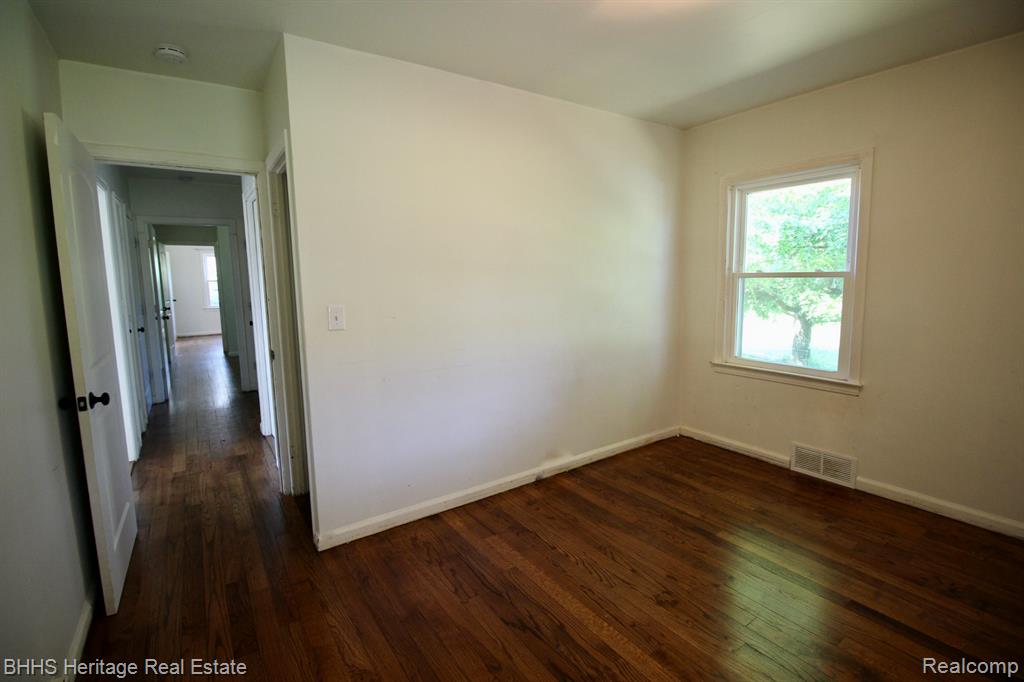 4201 N Burkhart Road, Howell, MI 48855 — Photo 21